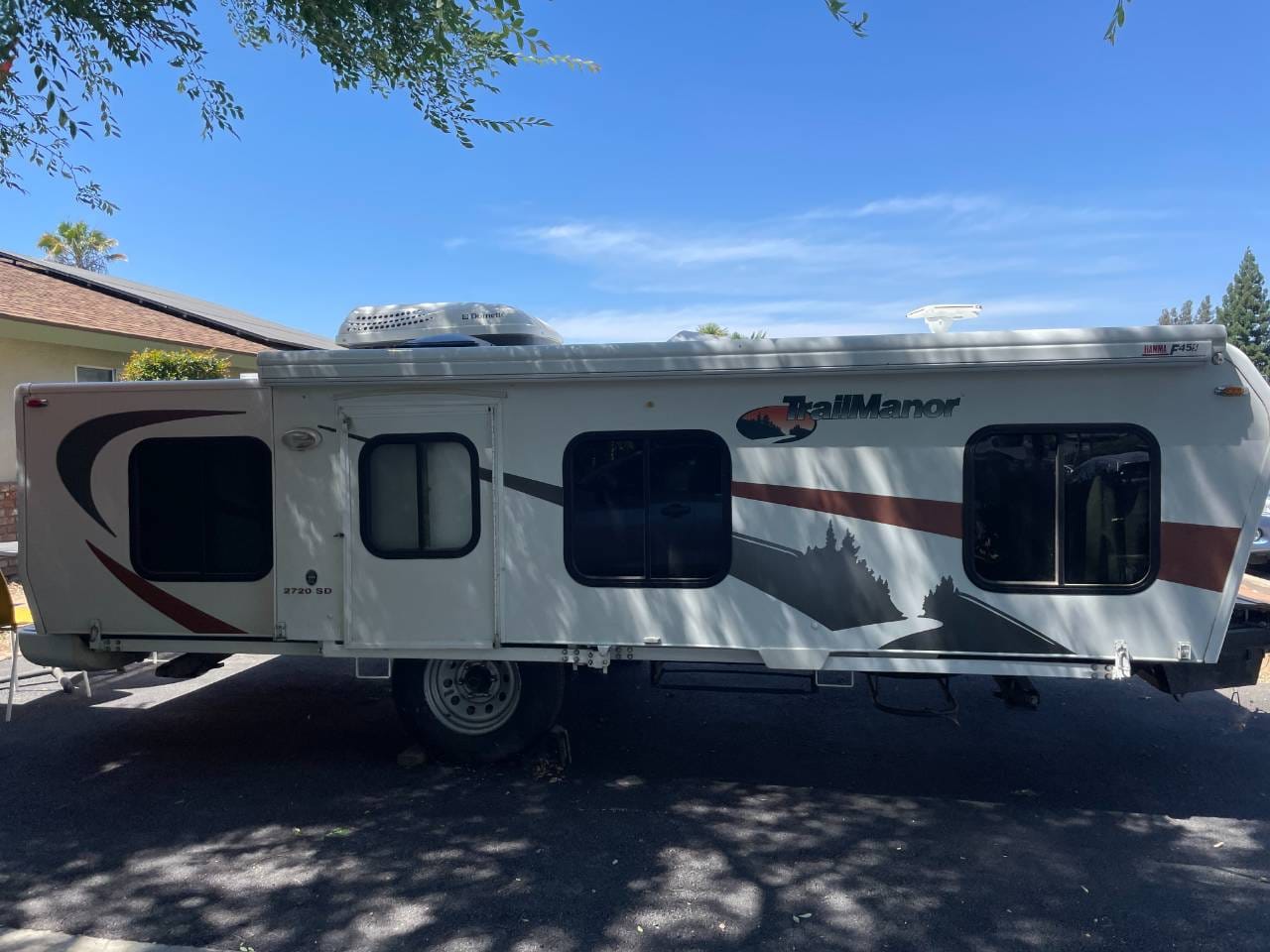 2013 20' 2720QD