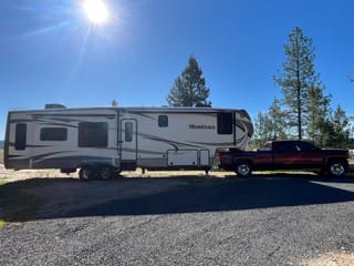 2016 39' Montana Legacy